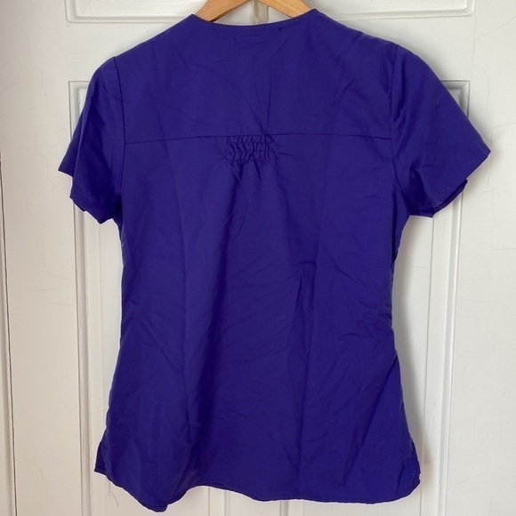 Greys Anatomy purple scrub top - Picture 4 of 4